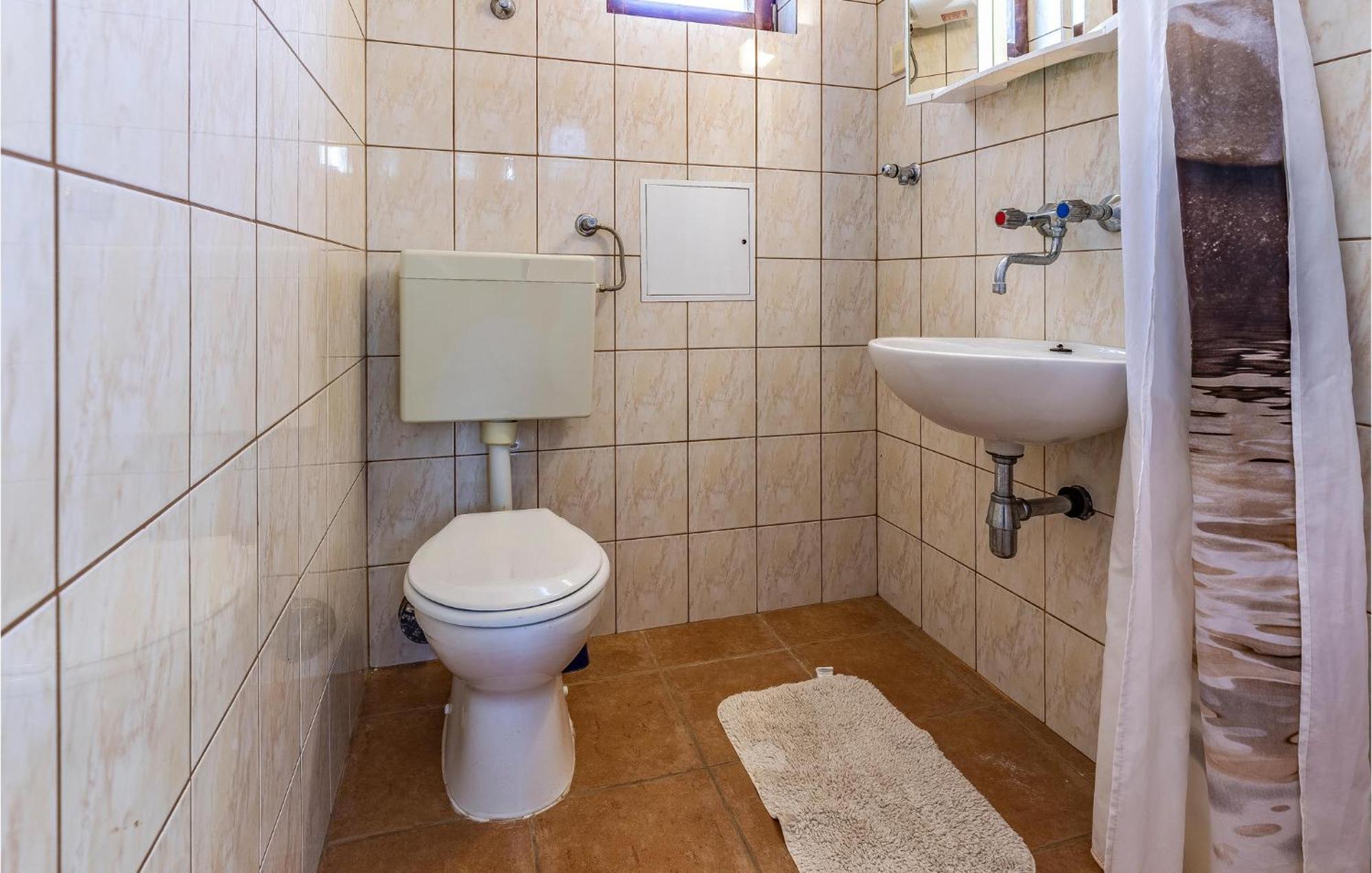 Nice Apartment In Pula With Kitchen Esterno foto